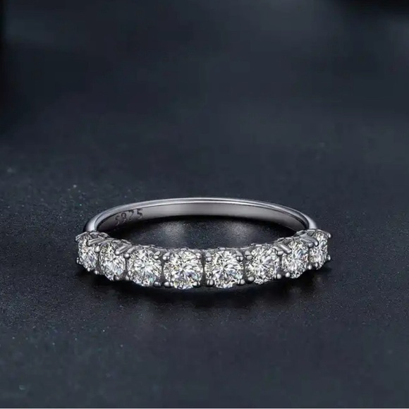 Wedding Band - Picture 1 of 3